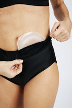 Cargar imagen en el visor de la galería, Conjunto Bikini Ostomía Cintura Alta Victoria